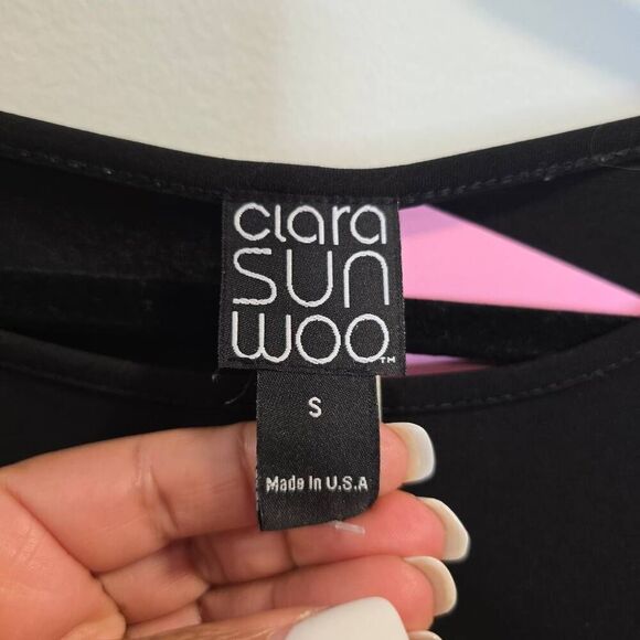 Clara Sun Woo Top Women's Small Black Batwing Flutter Sleeve Round Neck Stretch - Picture 3 of 5